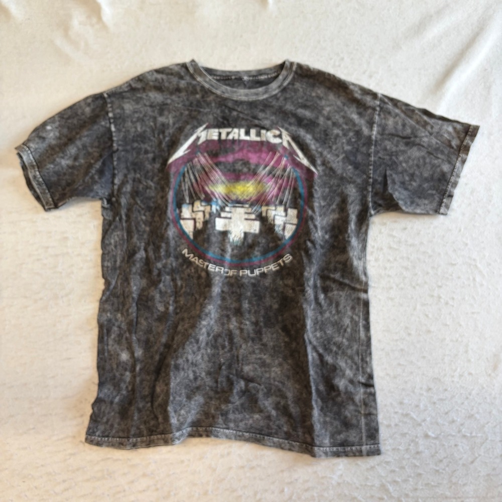 Metallica Graphic T-Shirt Mens Large Gray Acid Wash Master of Puppets Band Tee